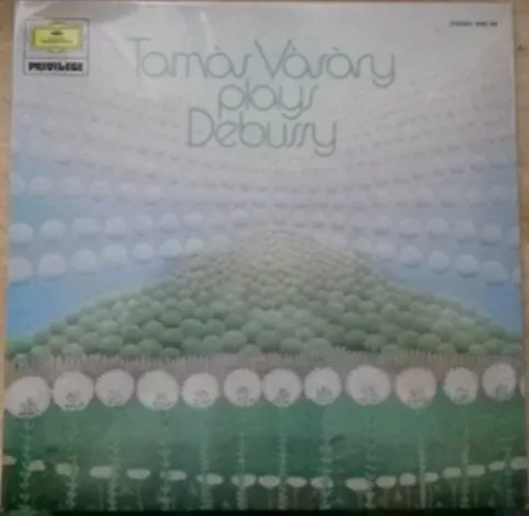 Tamás Vásáry Plays Debussy