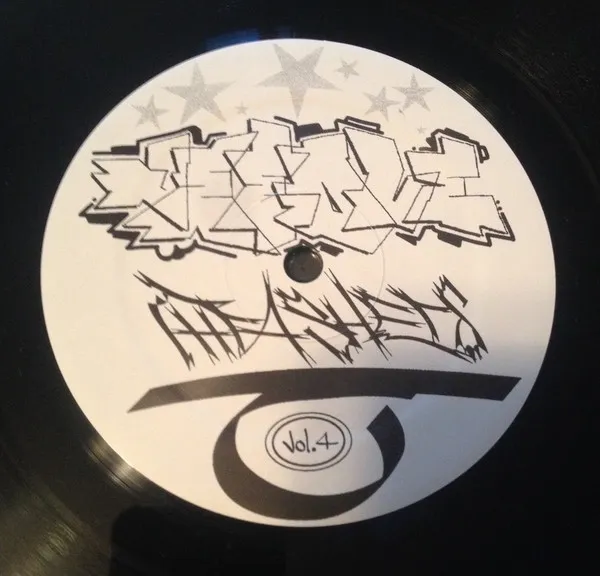 Needle Thrashers Volume 4
