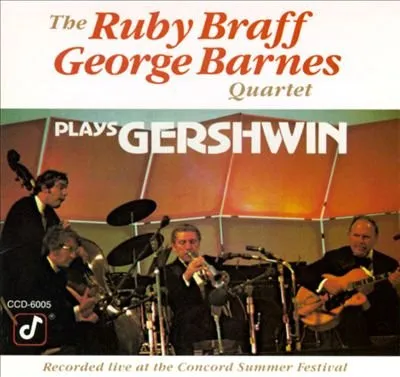 Plays Gershwin