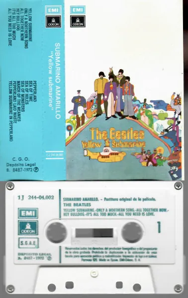 Submarino Amarillo = Yellow Submarine