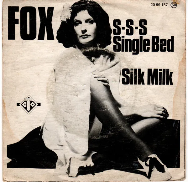 S-s-s-single Bed / Silk Milk