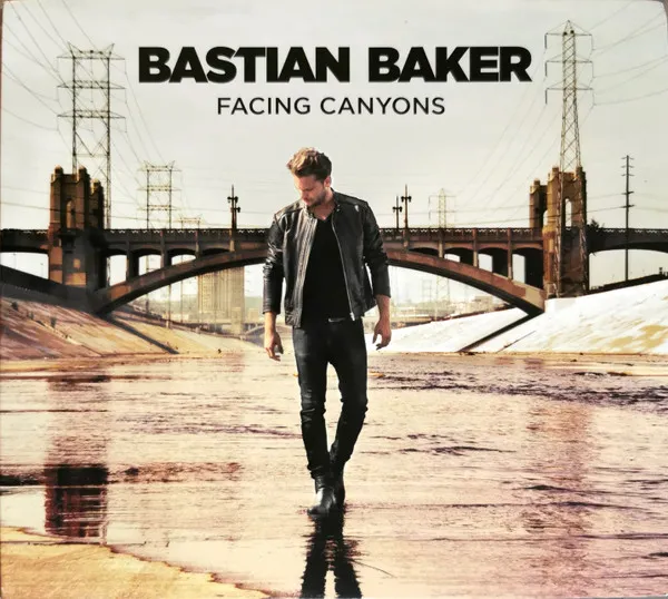 Facing Canyons