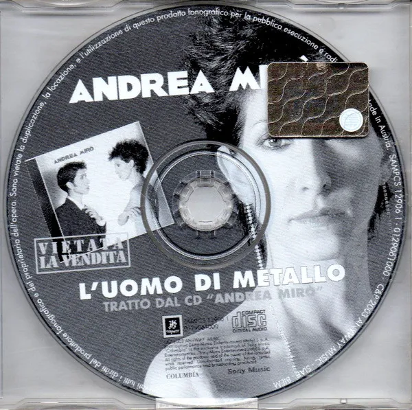 L'Uomo Di Metallo