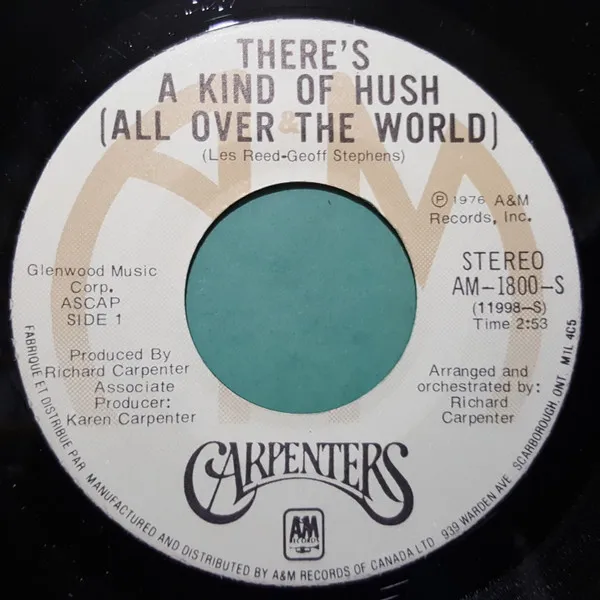 There's A Kind Of Hush (All Over The World) / (I'm Caught Between) Goodbye And I Love You