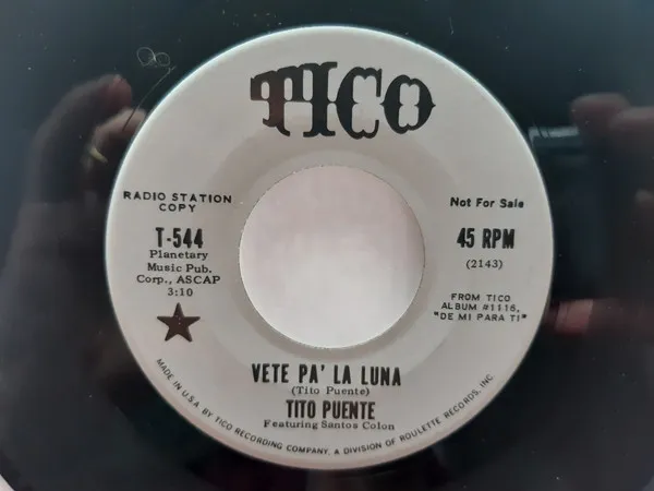 Vete Pa' La Luna