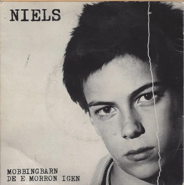 Mobbingbarn / De E Morron Igen
