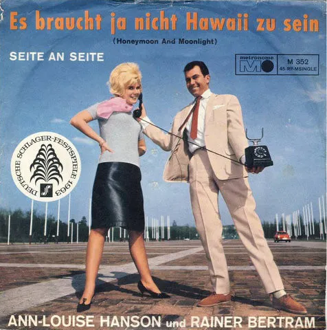 Es Braucht Ja Nicht Hawaii Zu Sein (Honeymoon And Moonlight)