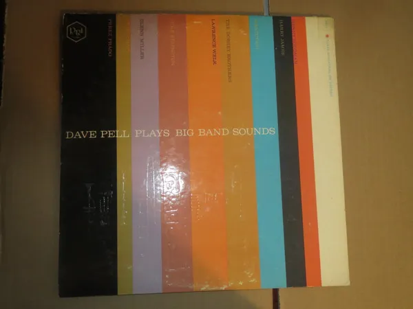 Plays Big Band Sounds