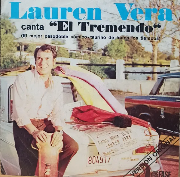 Canta "El Tremendo"