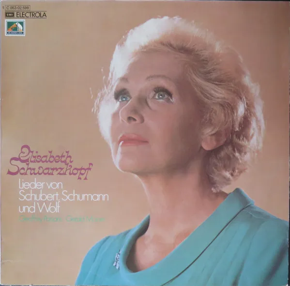 Singt Lieder Von Schubert, Schumann Und Wolf