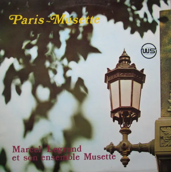 Paris ~ Musette