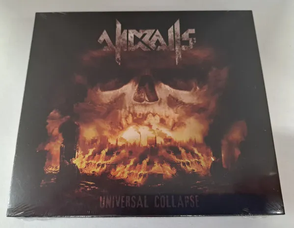 Universal Collapse