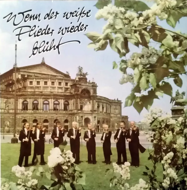 Wenn Der Weiße Flieder Wieder Blüht