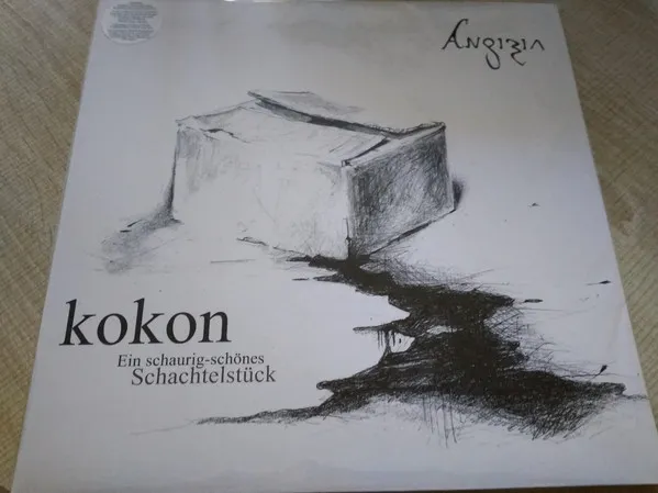 Kokon (Ein Schaurig-Schönes Schachtelstück)