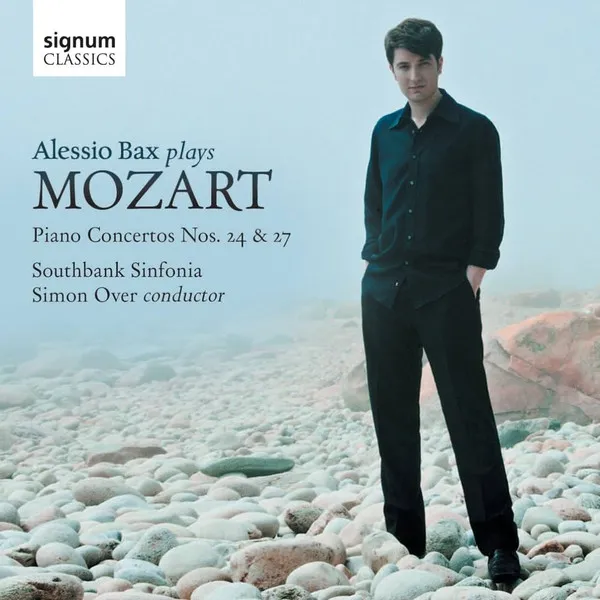 Alessio Max play Mozart