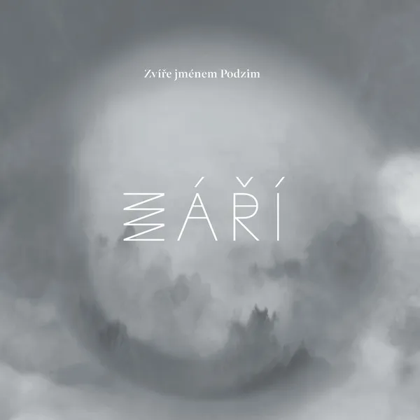 Září