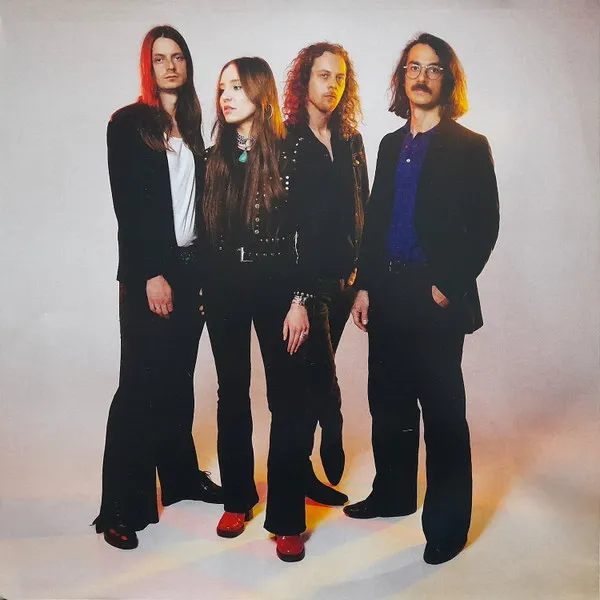 Axioms (Limited Collector's Edition) (LP: Solid Viola Vinyl / 7"-Single: Black Vinyl)
