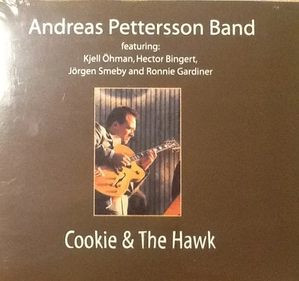 Cookie & The Hawk