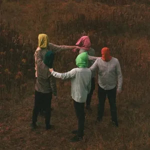 CELEBRITY THERAPI