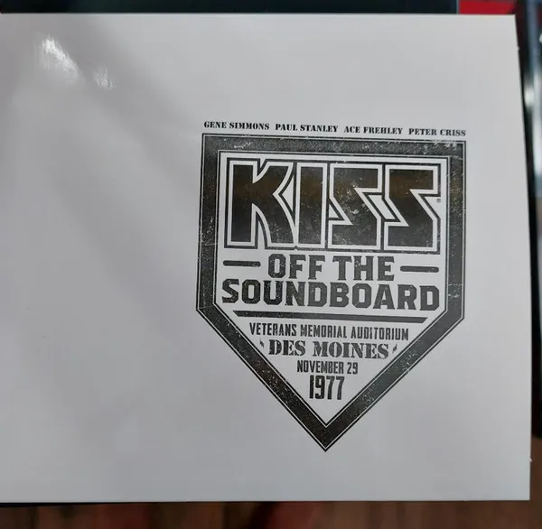 Off The Soundboard: Live In Des Moines 1977