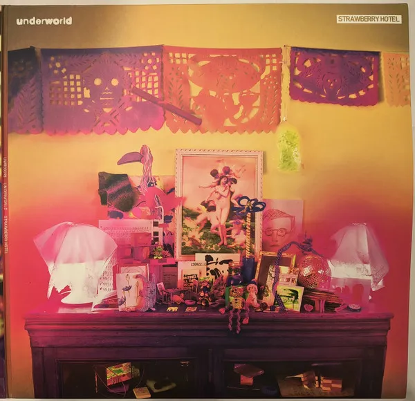 Strawberry Hotel (180g)